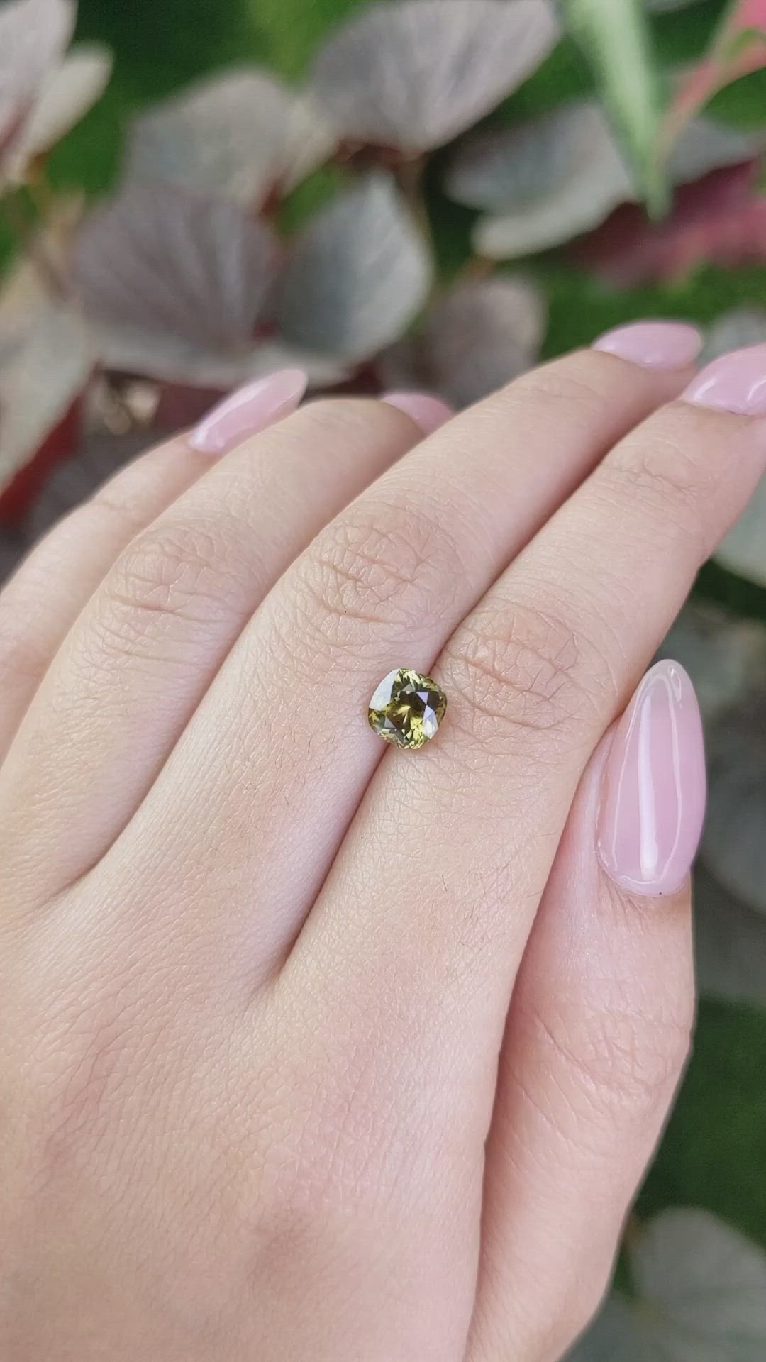 1.39 Ct. Alexandrite from Ceylon (Sri Lanka) Size Video