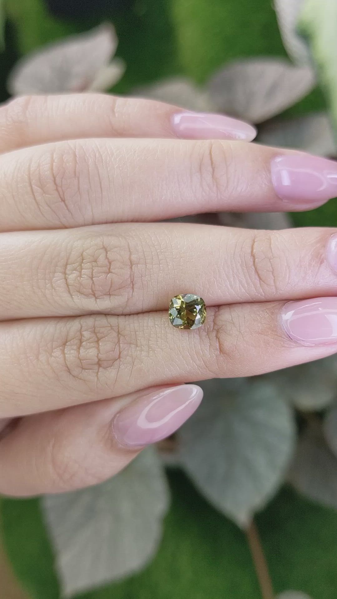 1.39 Ct. Alexandrite from Ceylon (Sri Lanka) Size Video