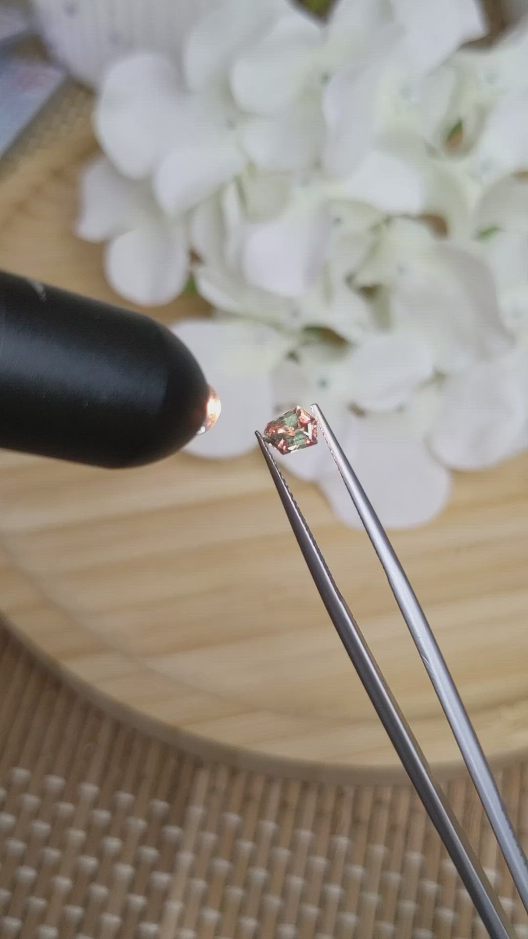 0.60 Ct. Alexandrite from Ceylon (Sri Lanka) Size Video