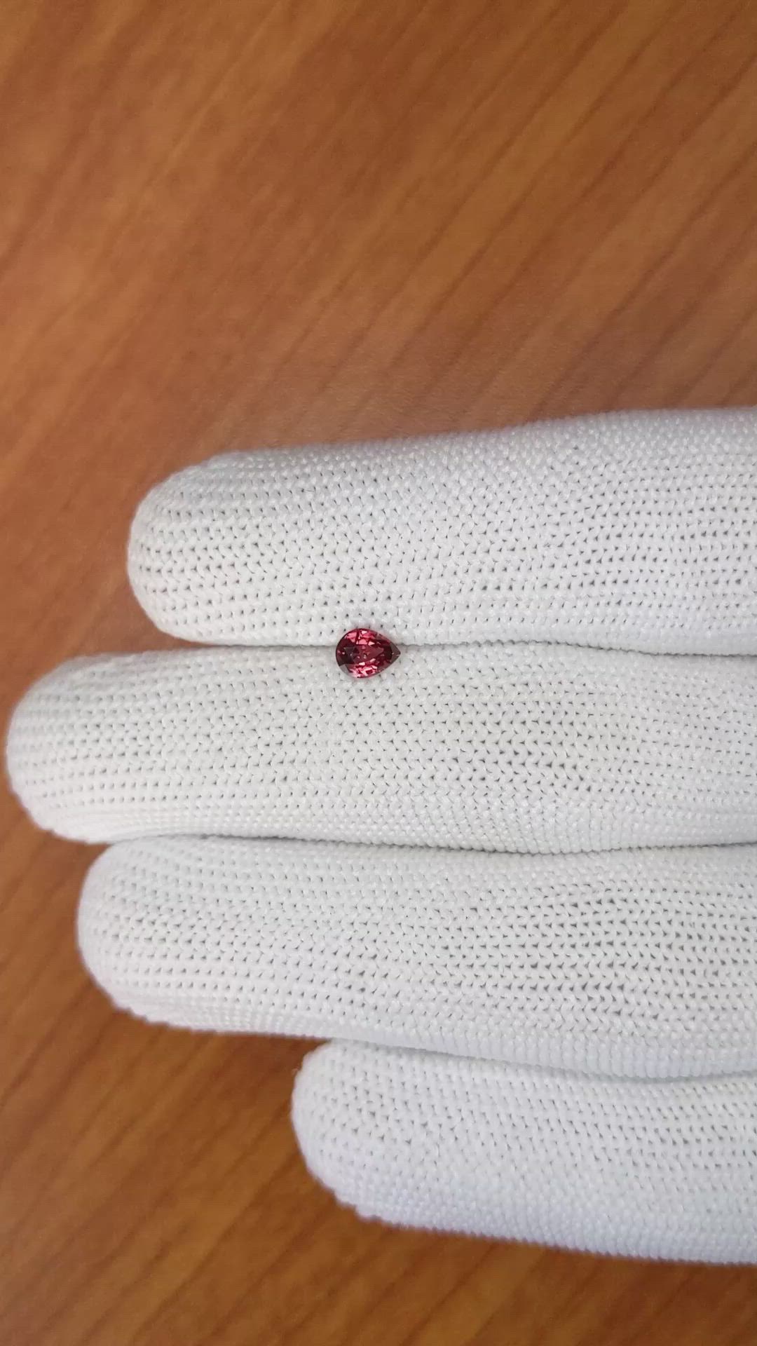 0.43 Ct. Spinel from Ceylon (Sri Lanka) Size Video