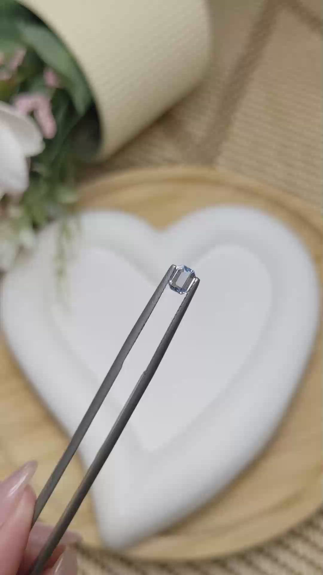 0.41 Ct. Spinel from Ceylon (Sri Lanka) Size Video