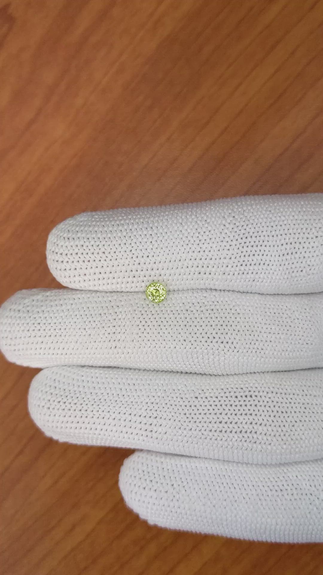 0.39 Ct. Chrysoberyl from Ceylon (Sri Lanka) Size Video