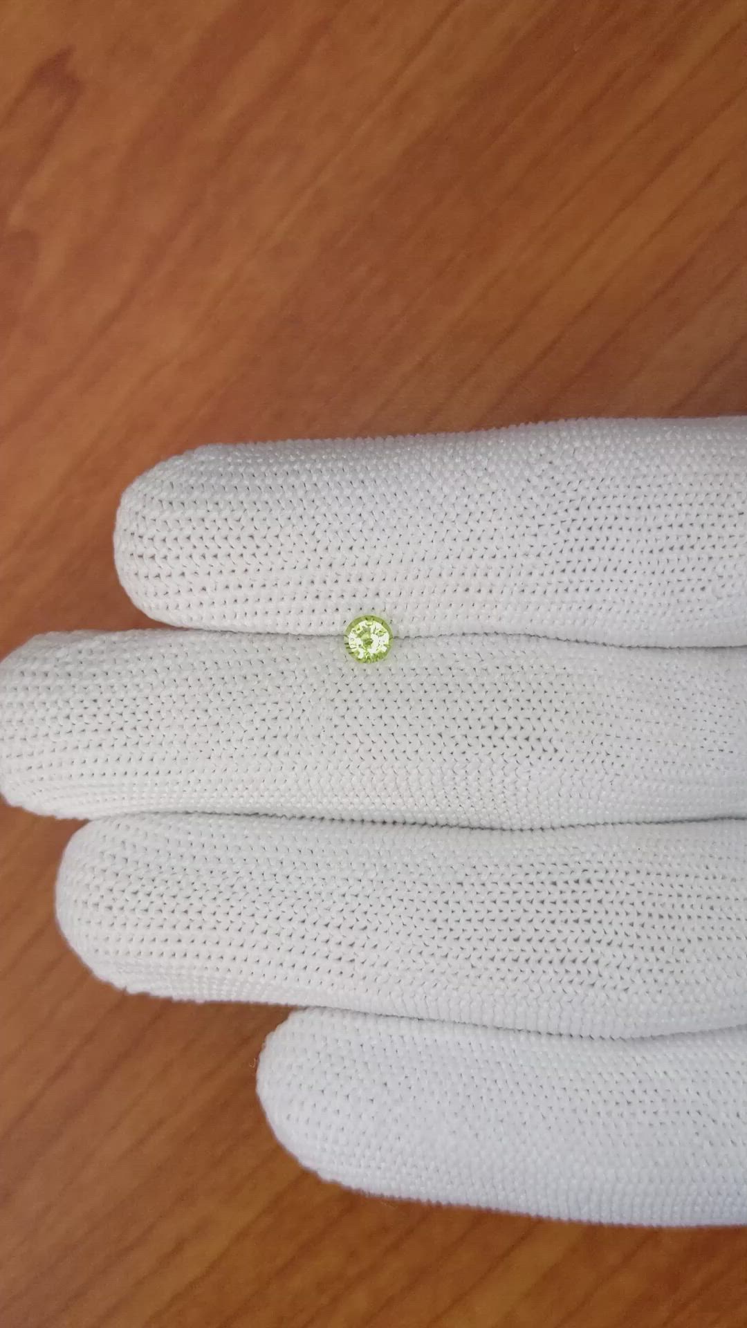 0.33 Ct. Yellowish Green Chrysoberyl from Ceylon (Sri Lanka) Size Video