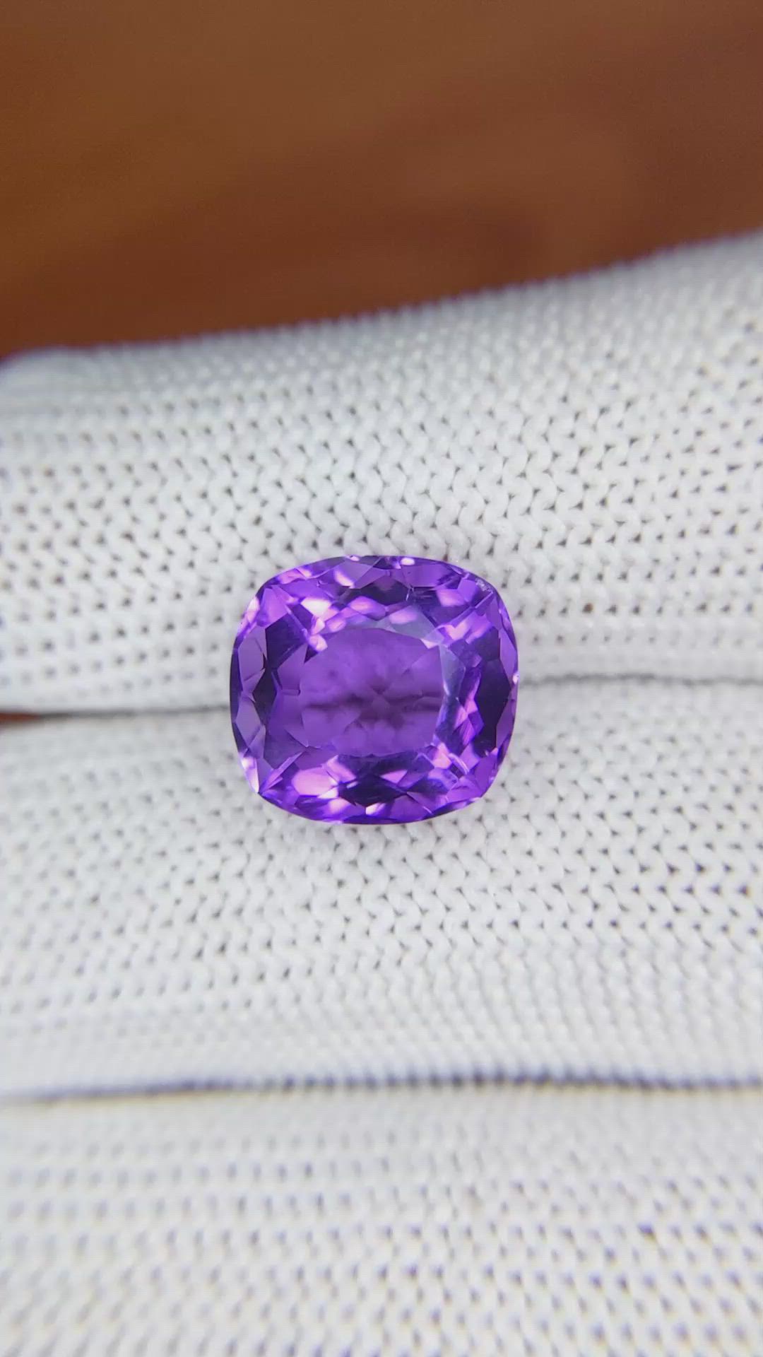 5.95 Ct. Amethyst from Ceylon (Sri Lanka) Size Video