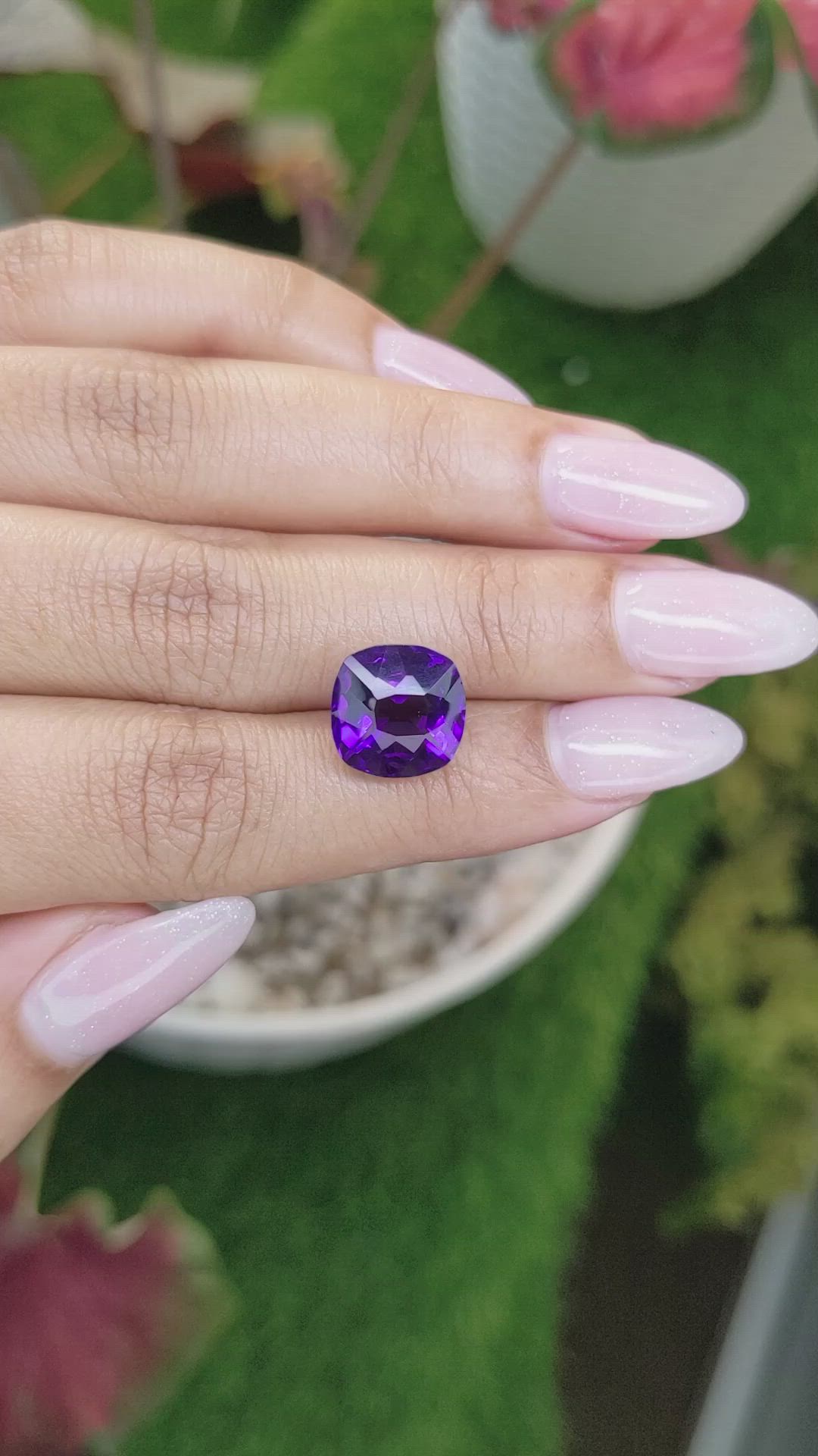 6.30 Ct. Amethyst from Ceylon (Sri Lanka) Size Video