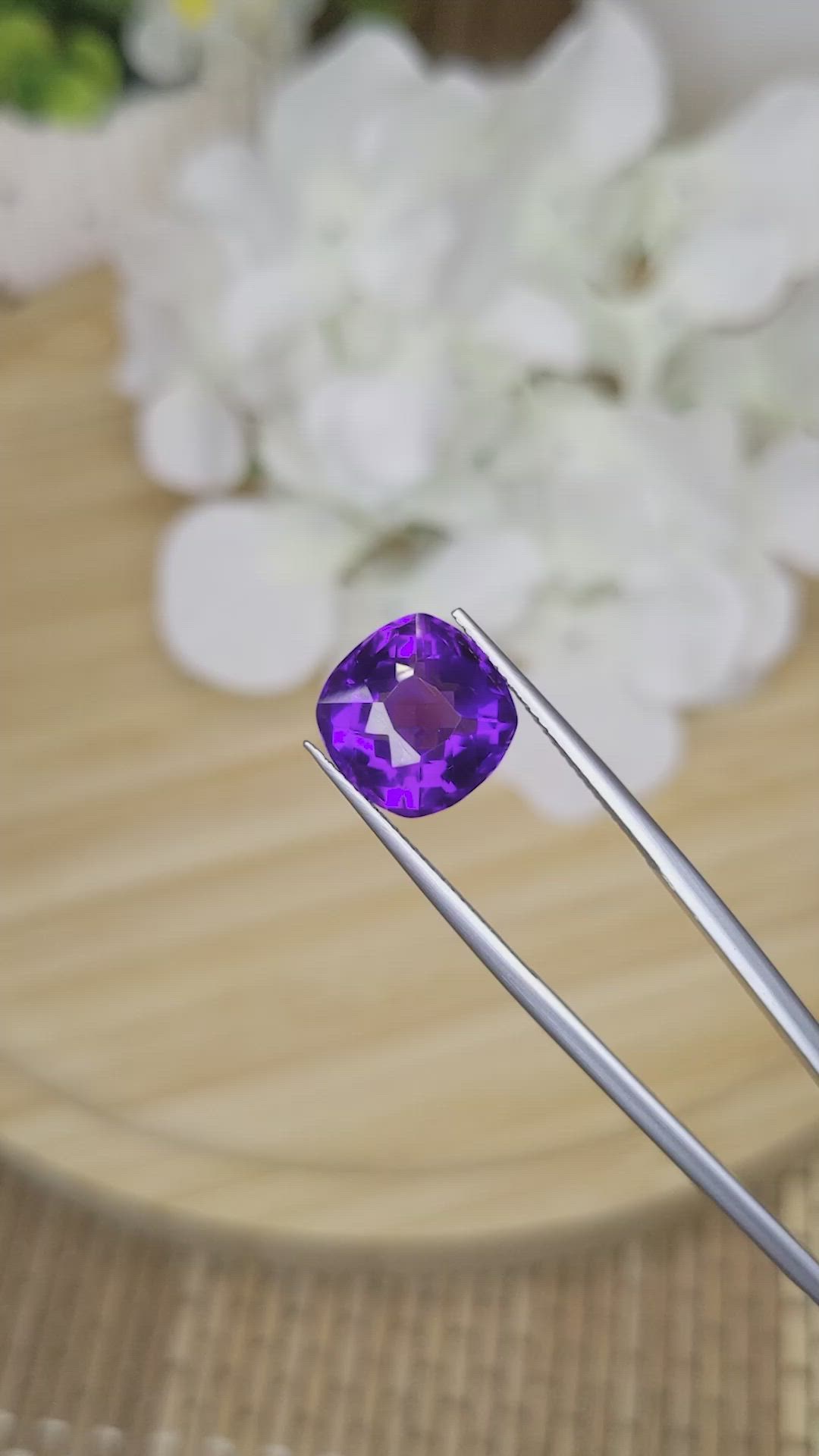 6.30 Ct. Amethyst from Ceylon (Sri Lanka) Size Video