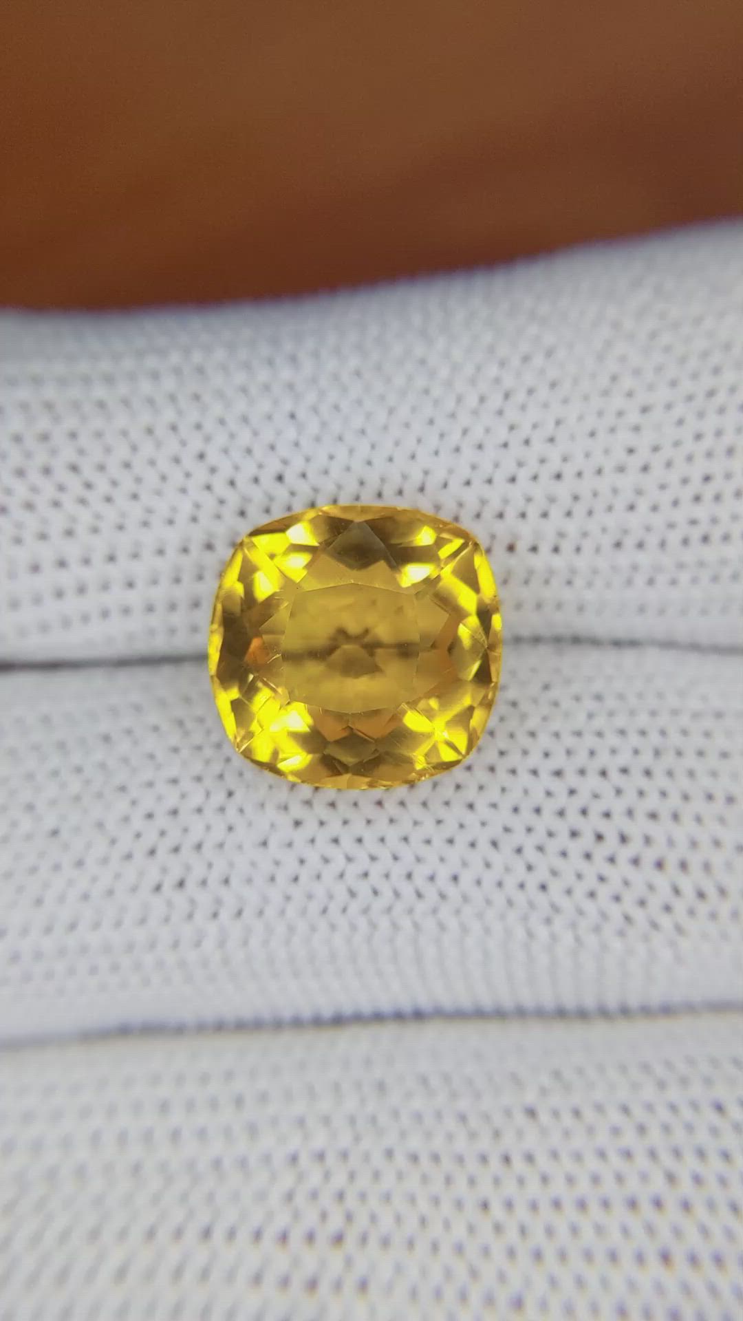 6.10 Ct. Yellow Citrine from Ceylon (Sri Lanka) Size Video