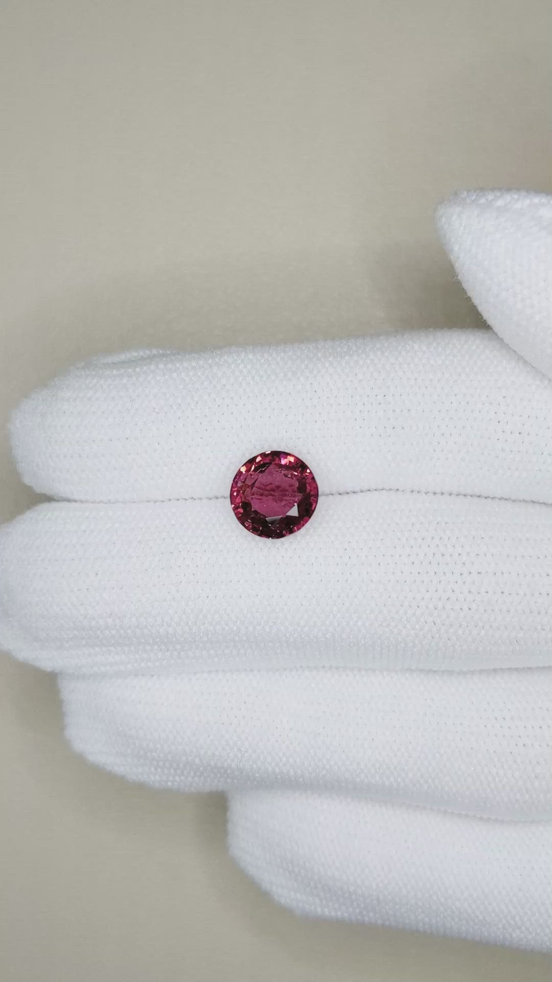 3.40 Ct. Pinkish Red Spinel from Burma (Myanmar) Size Video