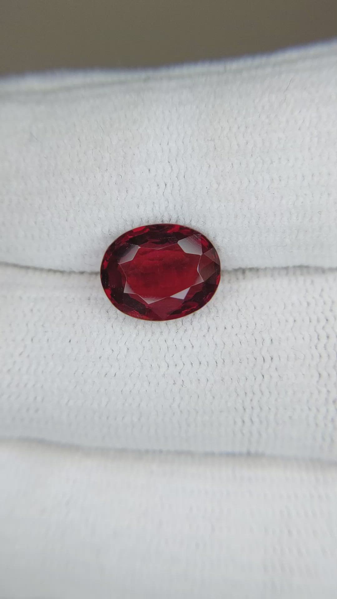 2.97 Ct. Spinel from Burma (Myanmar) Size Video
