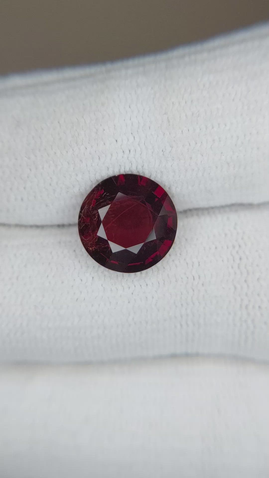 4.55 Ct. Red Spinel from Burma (Myanmar) Size Video