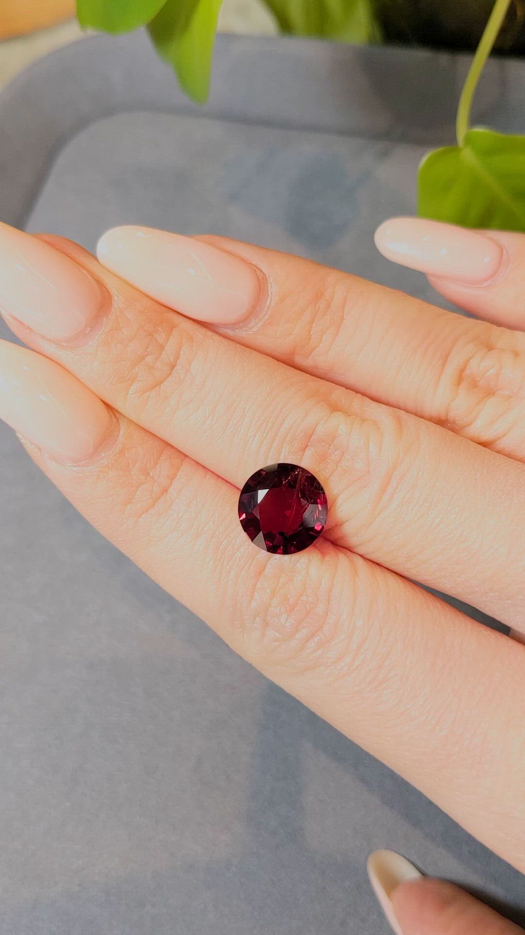 4.55 Ct. Red Spinel from Burma (Myanmar) Size Video