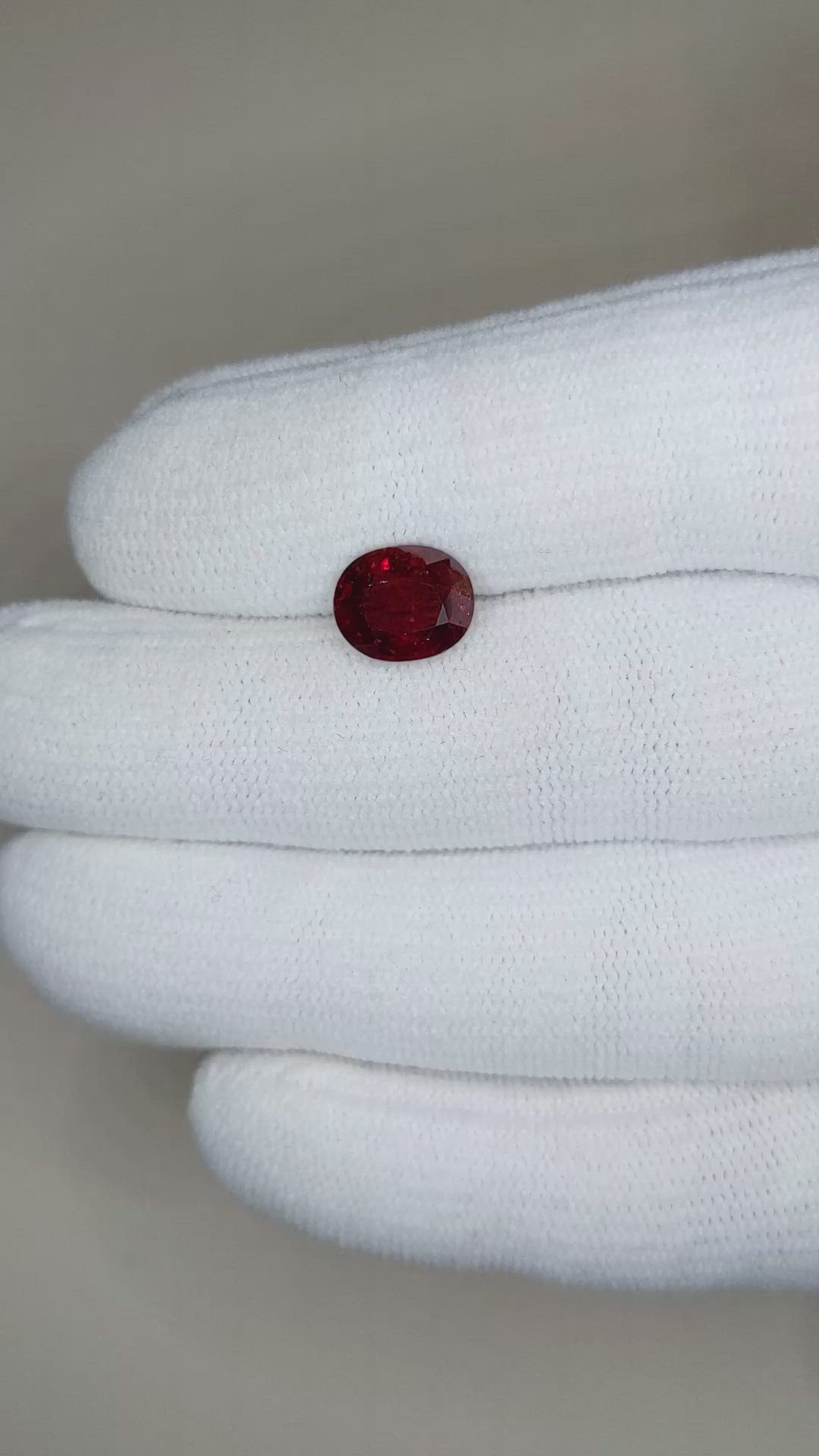 2.87 Ct. Red Spinel from Burma (Myanmar) Size Video