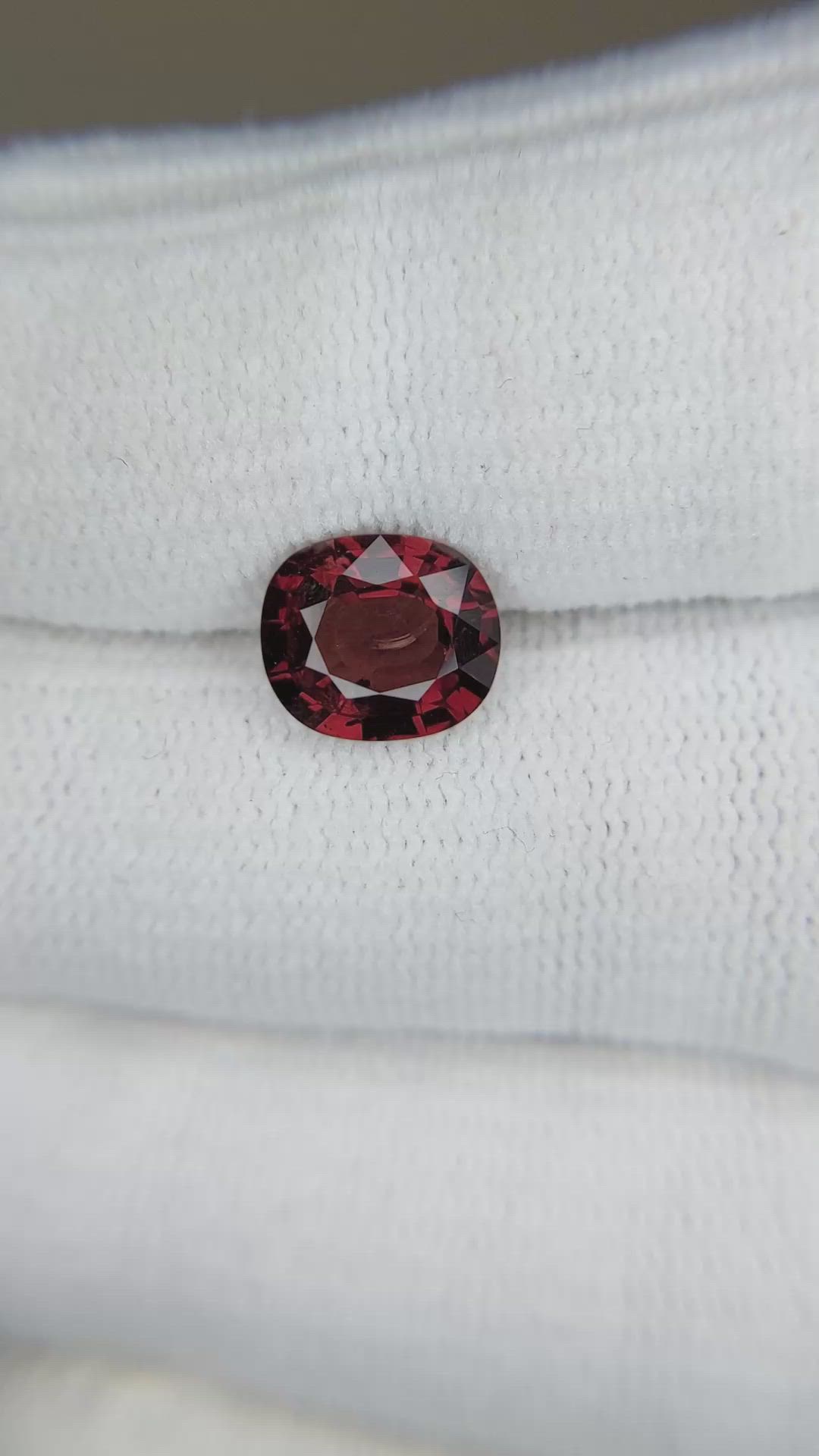 2.15 Ct. Orangish Red Spinel from Burma (Myanmar) Size Video