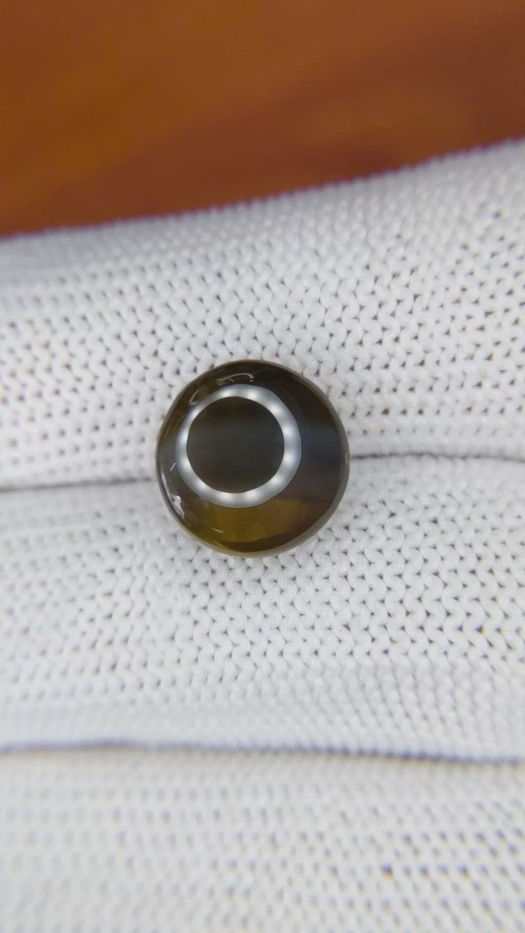 8.65 Ct. Cabochon Chrysoberyl from Ceylon (Sri Lanka) Size Video