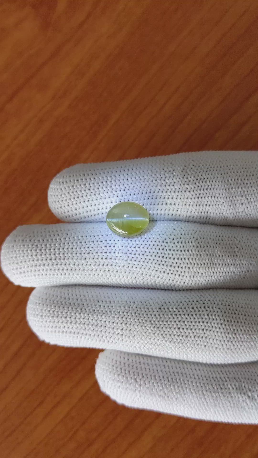 4.37 Ct. Cabochon Chrysoberyl from Ceylon (Sri Lanka) Size Video