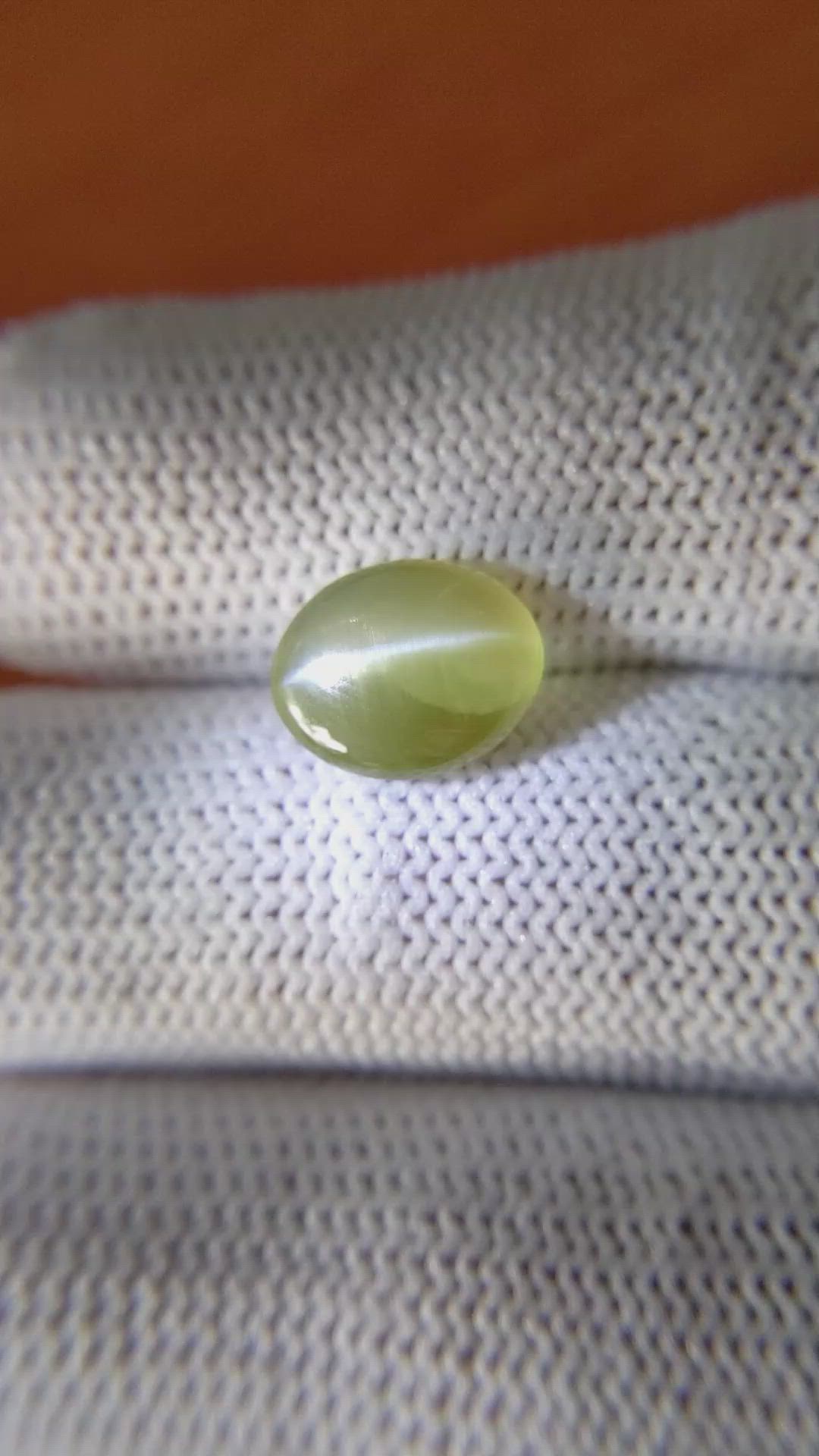 4.37 Ct. Cabochon Chrysoberyl from Ceylon (Sri Lanka) Size Video