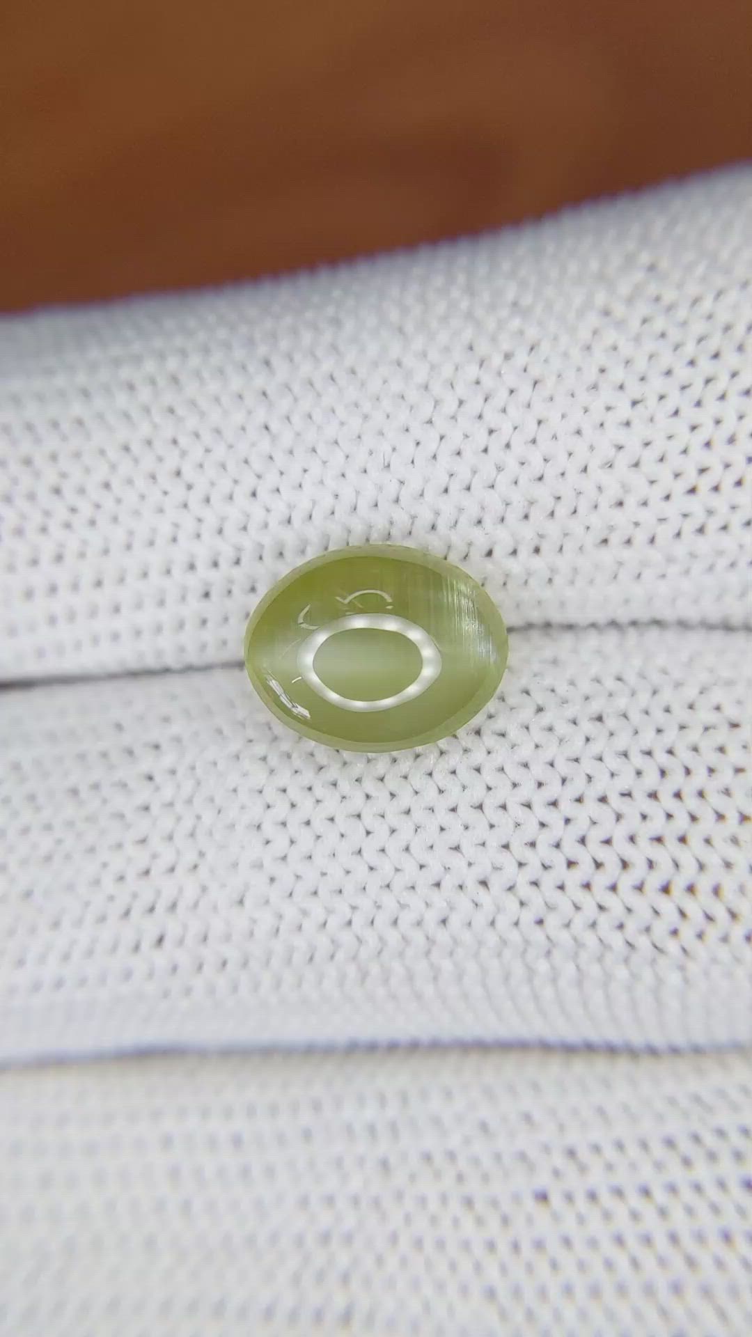 4.37 Ct. Cabochon Chrysoberyl from Ceylon (Sri Lanka) Size Video