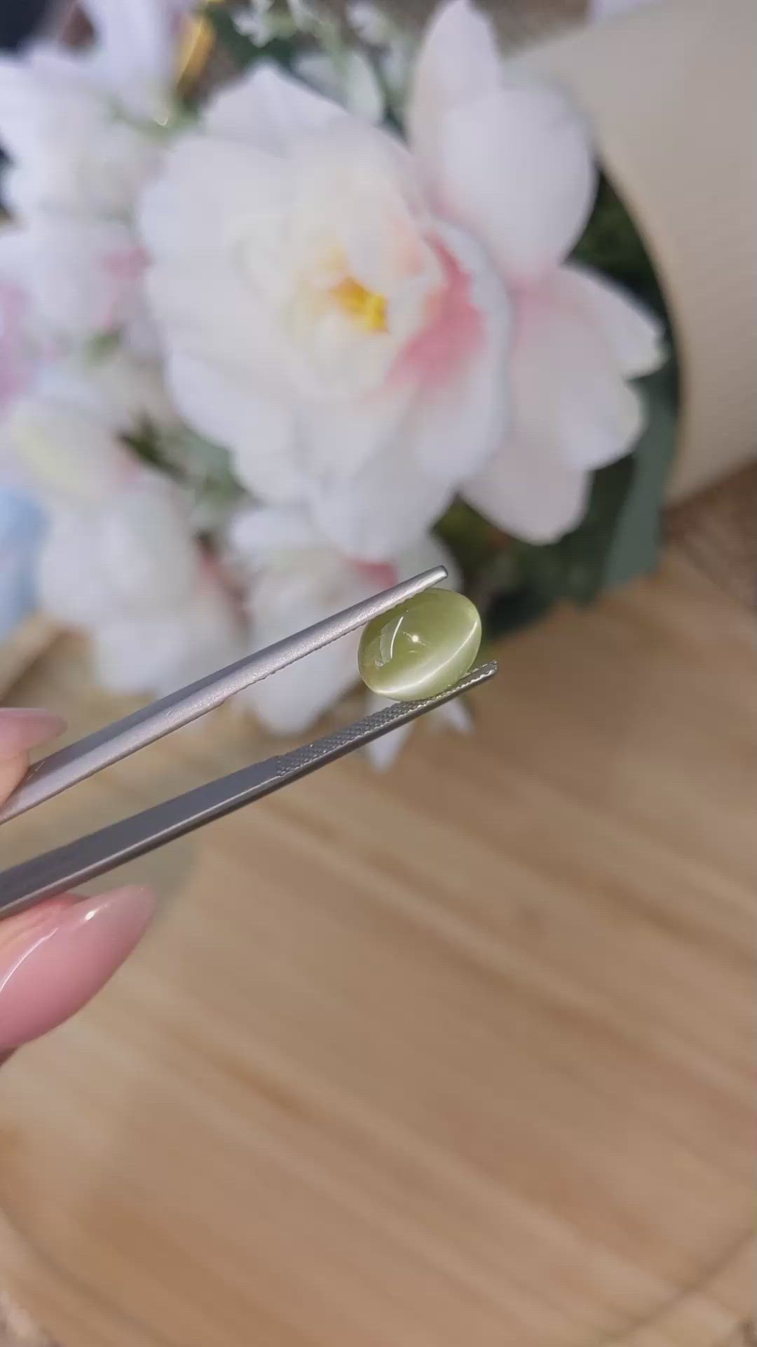 4.37 Ct. Cabochon Chrysoberyl from Ceylon (Sri Lanka) Size Video