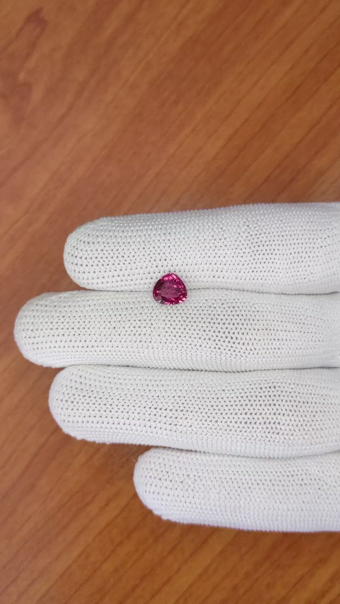 1.23 Ct. Rhodolite Garnet from Ceylon (Sri Lanka) Size Video