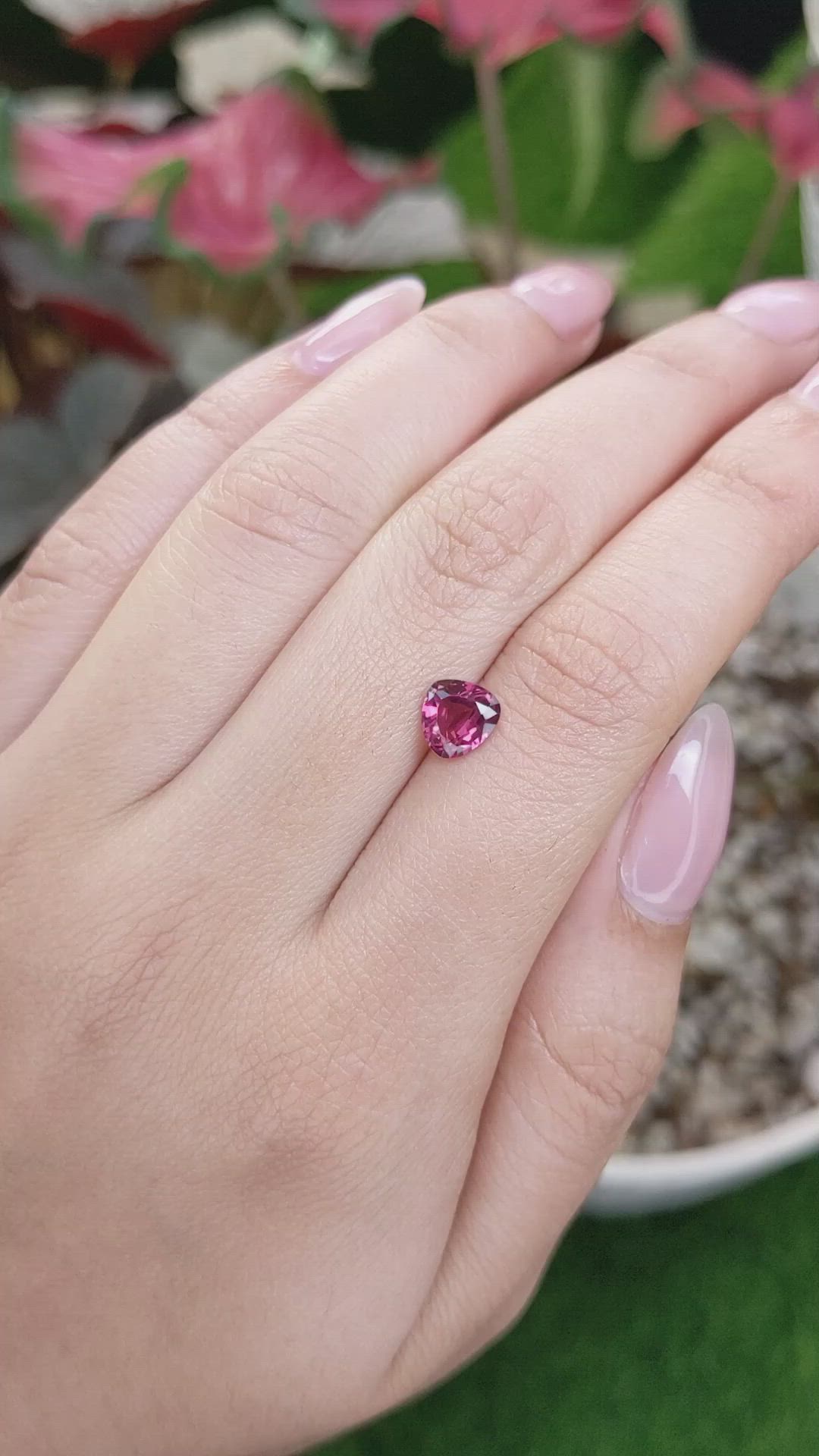 1.23 Ct. Rhodolite Garnet from Ceylon (Sri Lanka) Size Video