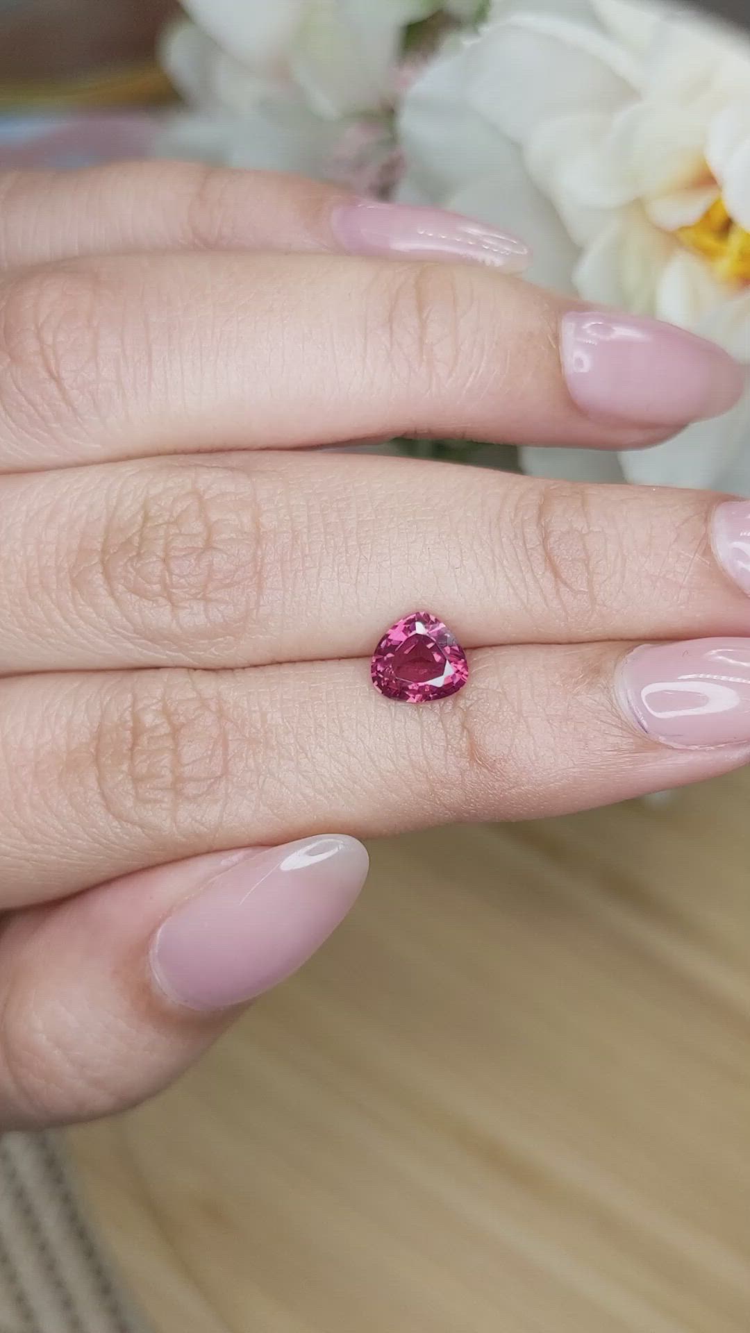 1.23 Ct. Rhodolite Garnet from Ceylon (Sri Lanka) Size Video