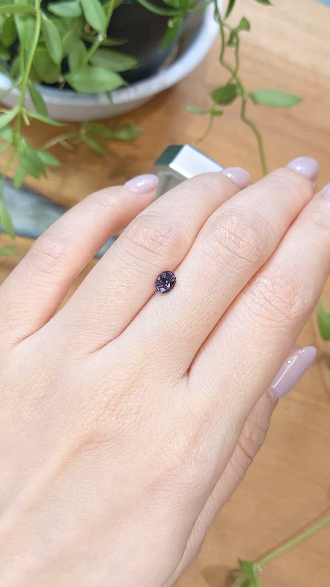 0.56 Ct. Spinel from Ceylon (Sri Lanka) Size Video