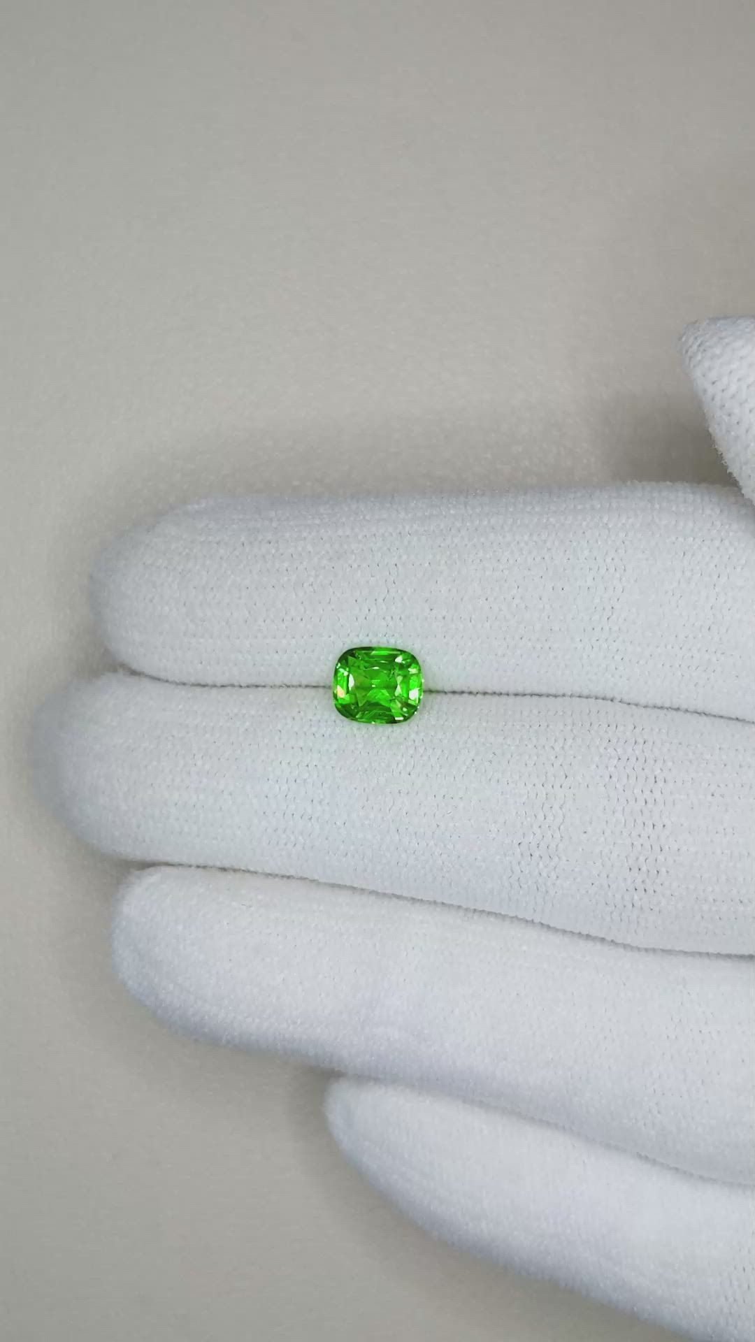 1.10 Ct. Tsavorite Garnet from Tanzania Size Video