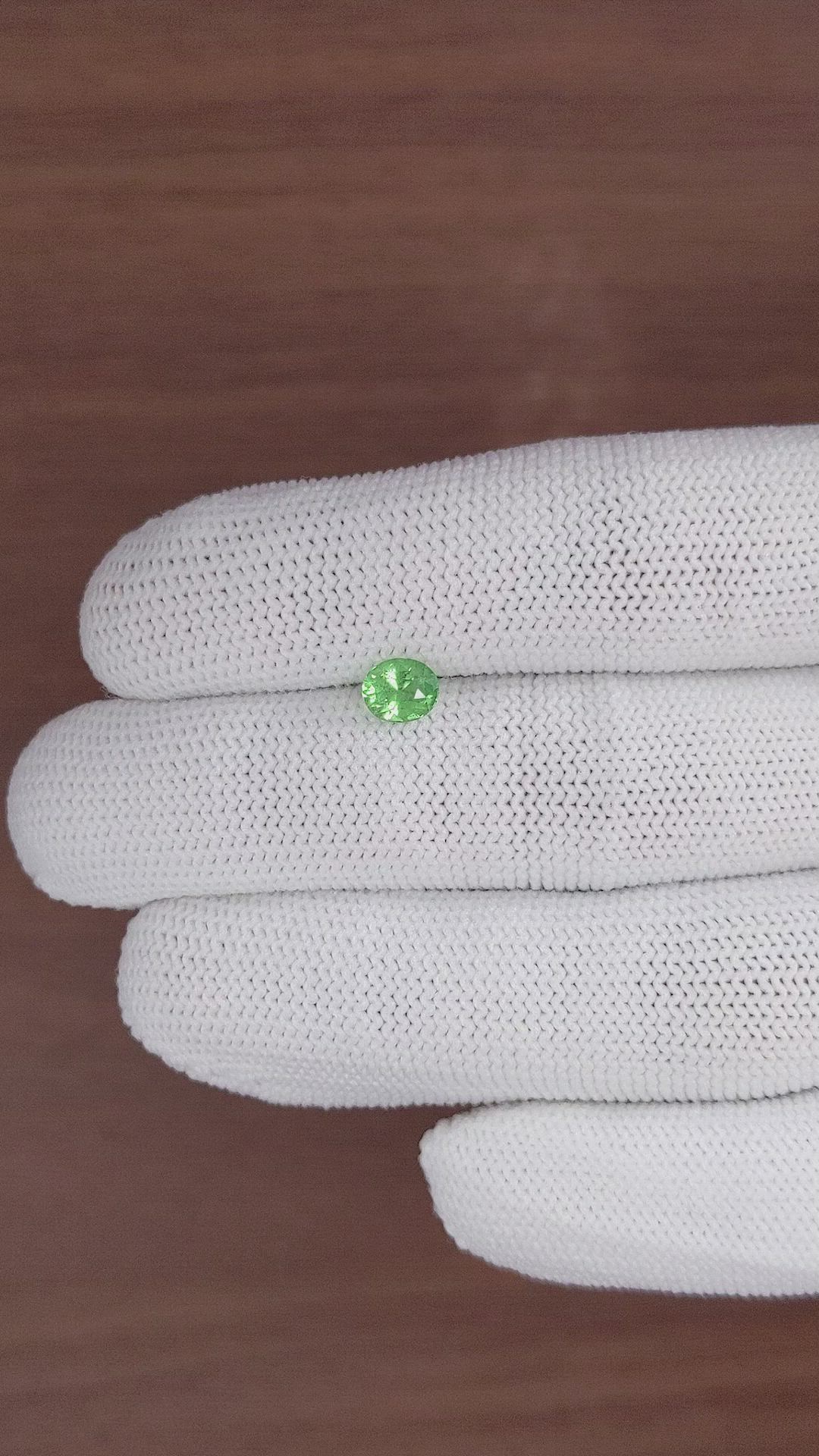 0.90 Ct. Tsavorite Garnet from Tanzania Size Video