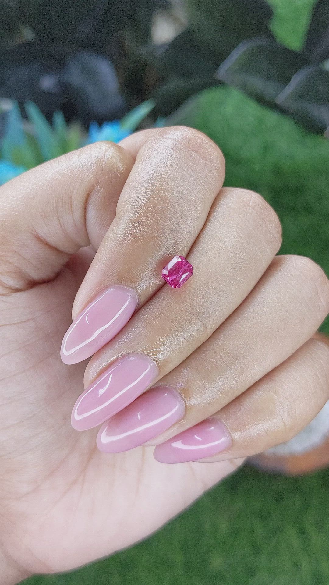 0.99 Ct. Pink Spinel from Ceylon (Sri Lanka) Size Video
