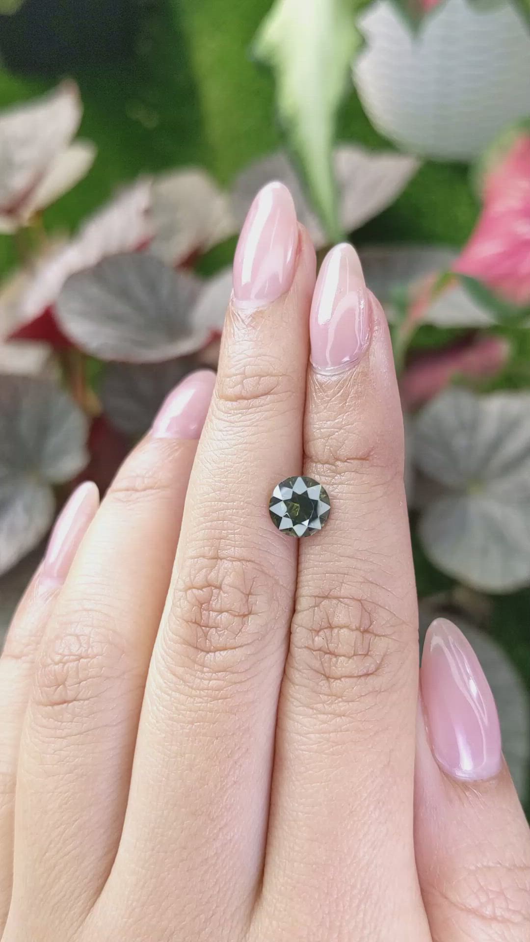 2.12 Ct. Zircon from Ceylon (Sri Lanka) Size Video