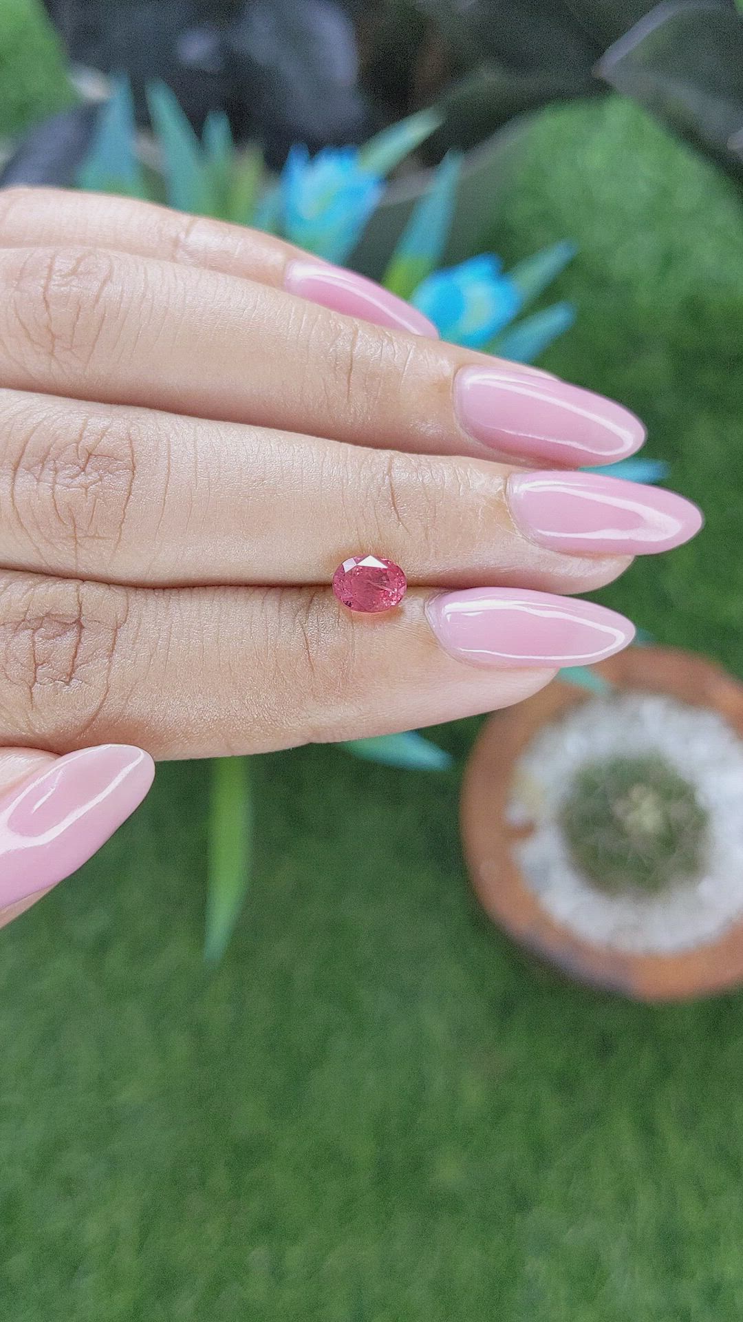 1.05 Ct. Pinkish Red Spinel from Ceylon (Sri Lanka) Size Video