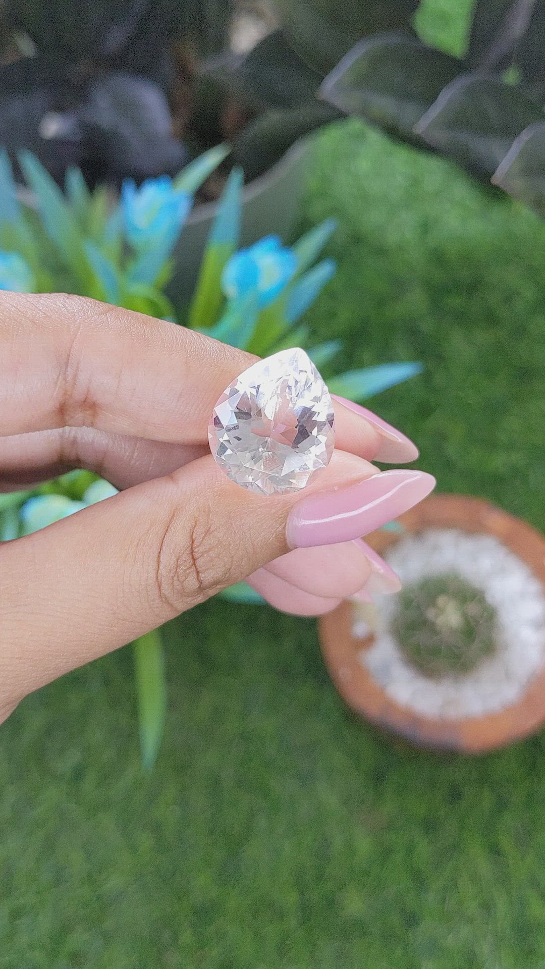 15.89 Ct. White Quartz Size Video