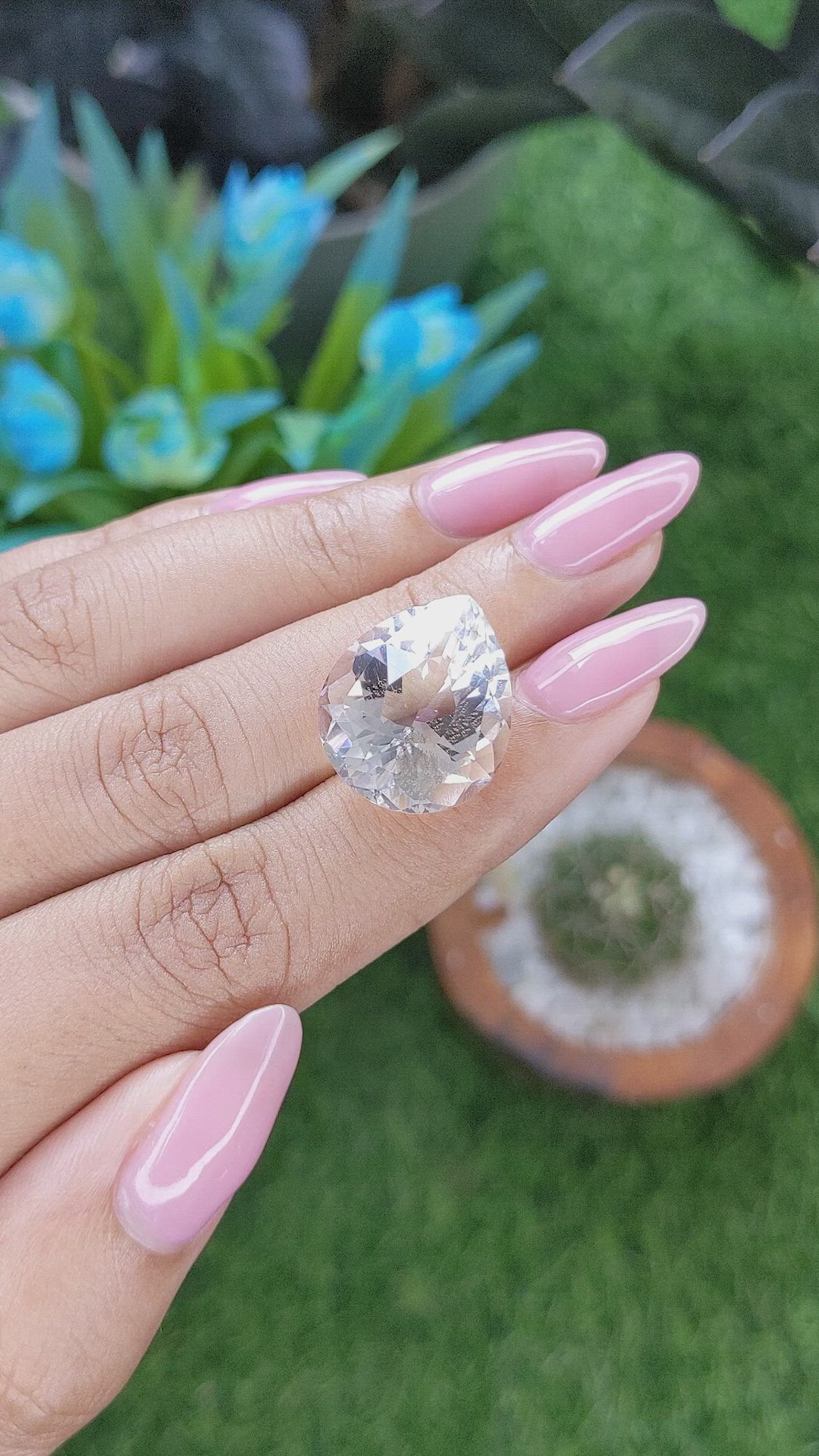 15.89 Ct. White Quartz Size Video