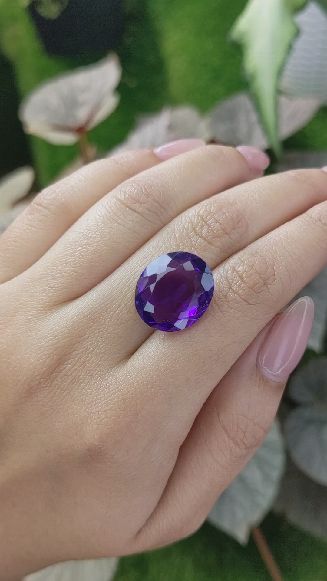 14.25 Ct. Amethyst from Ceylon (Sri Lanka) Size Video