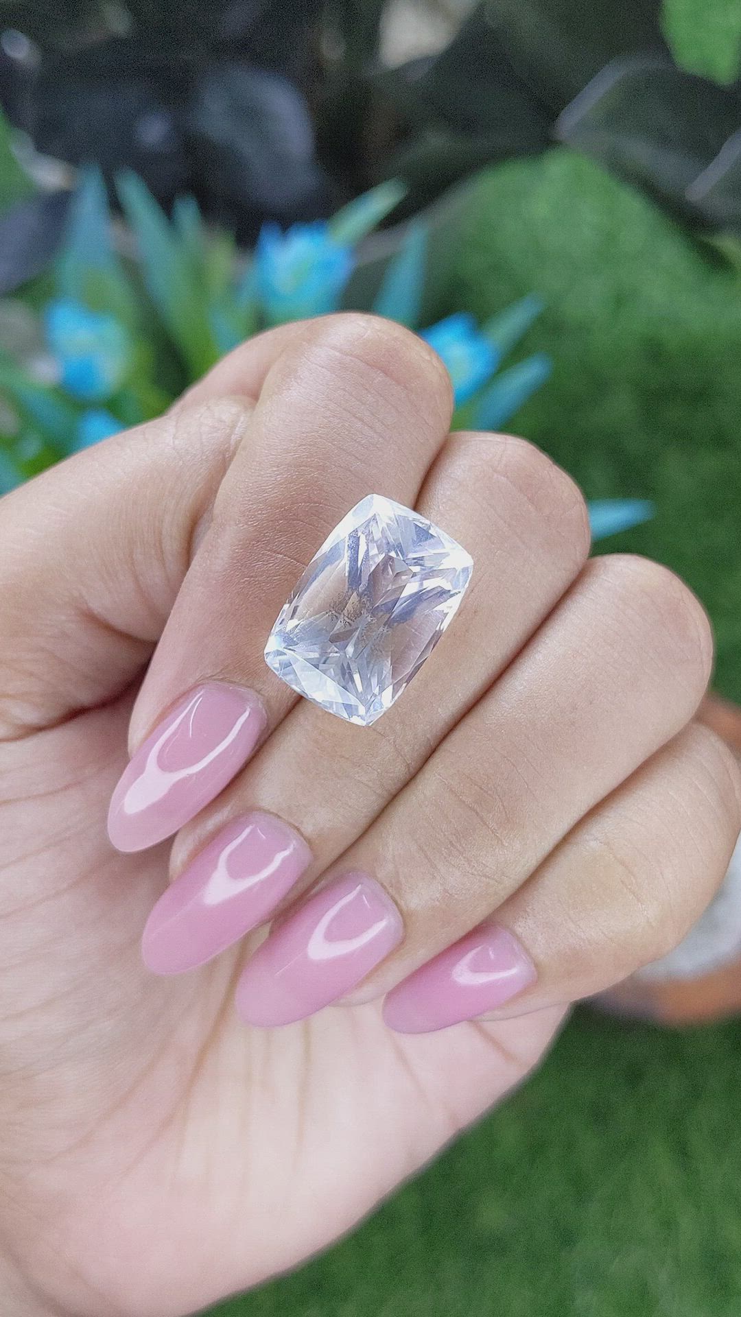 13.26 Ct. White Quartz Size Video