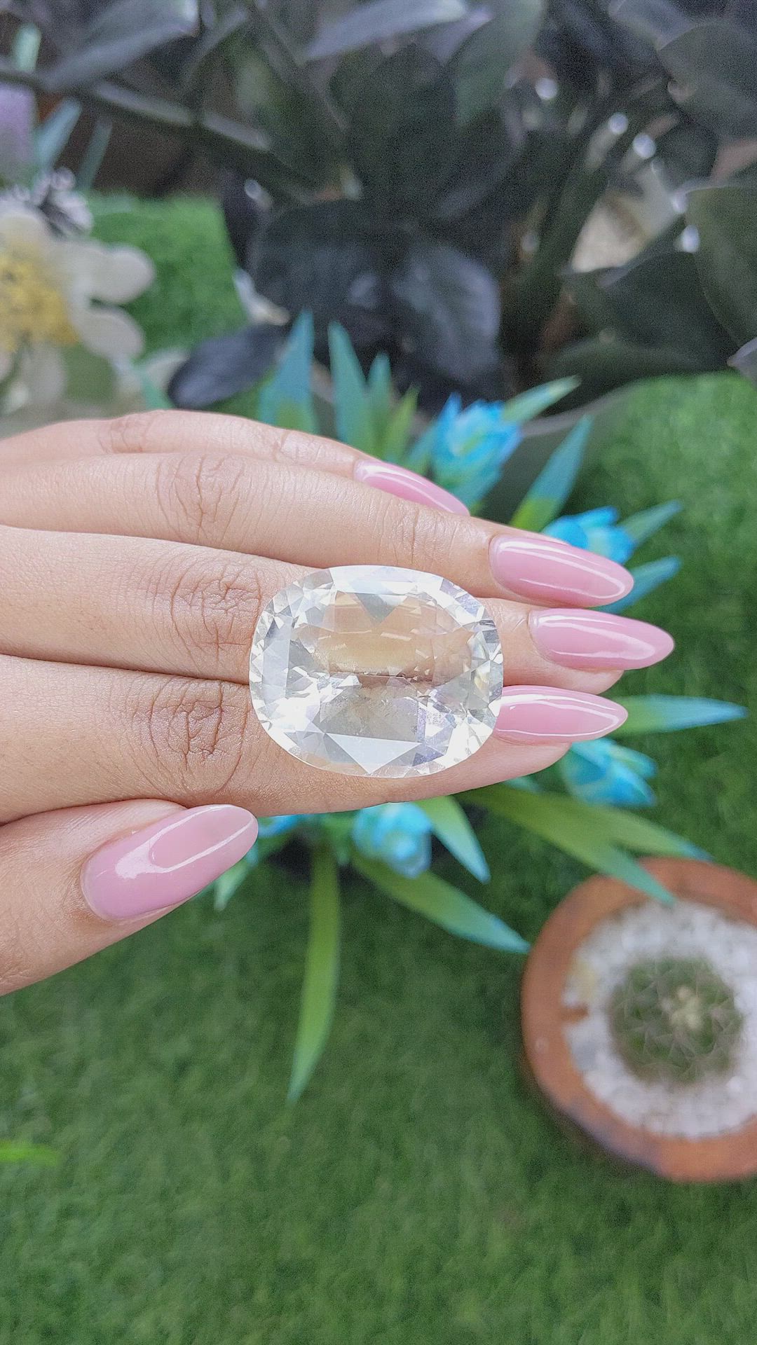 50.95 Ct. White Quartz Size Video