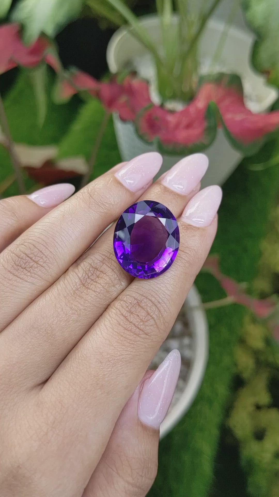 22.47 Ct. Amethyst from Ceylon (Sri Lanka) Size Video