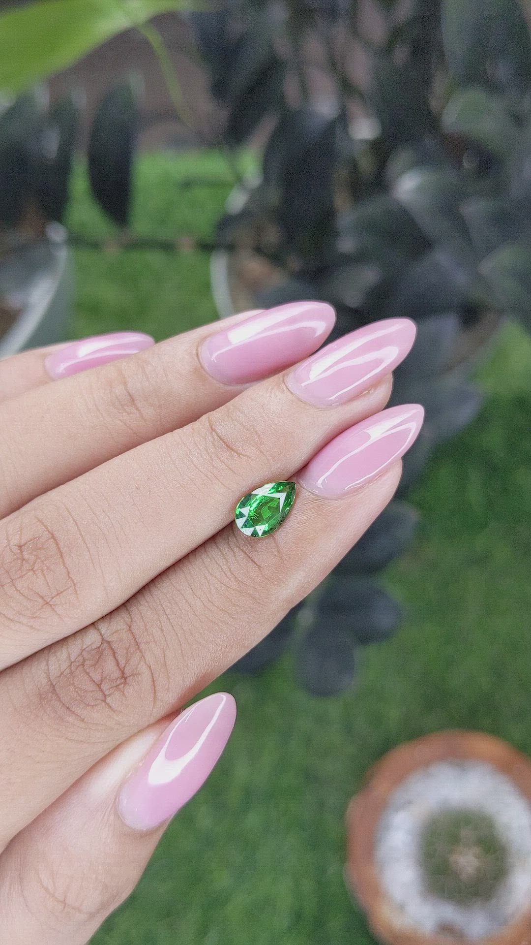 1.00 Ct. Tsavorite Garnet from Tanzania Size Video