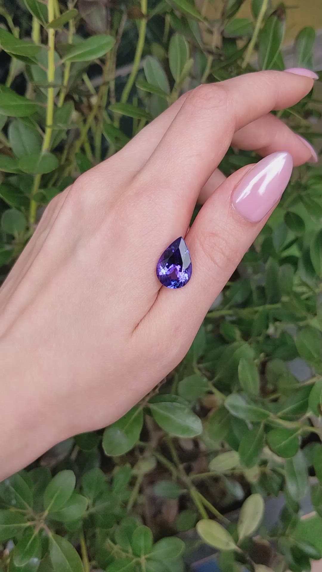 8.44 Ct. Violet Tanzanite from Tanzania Size Video