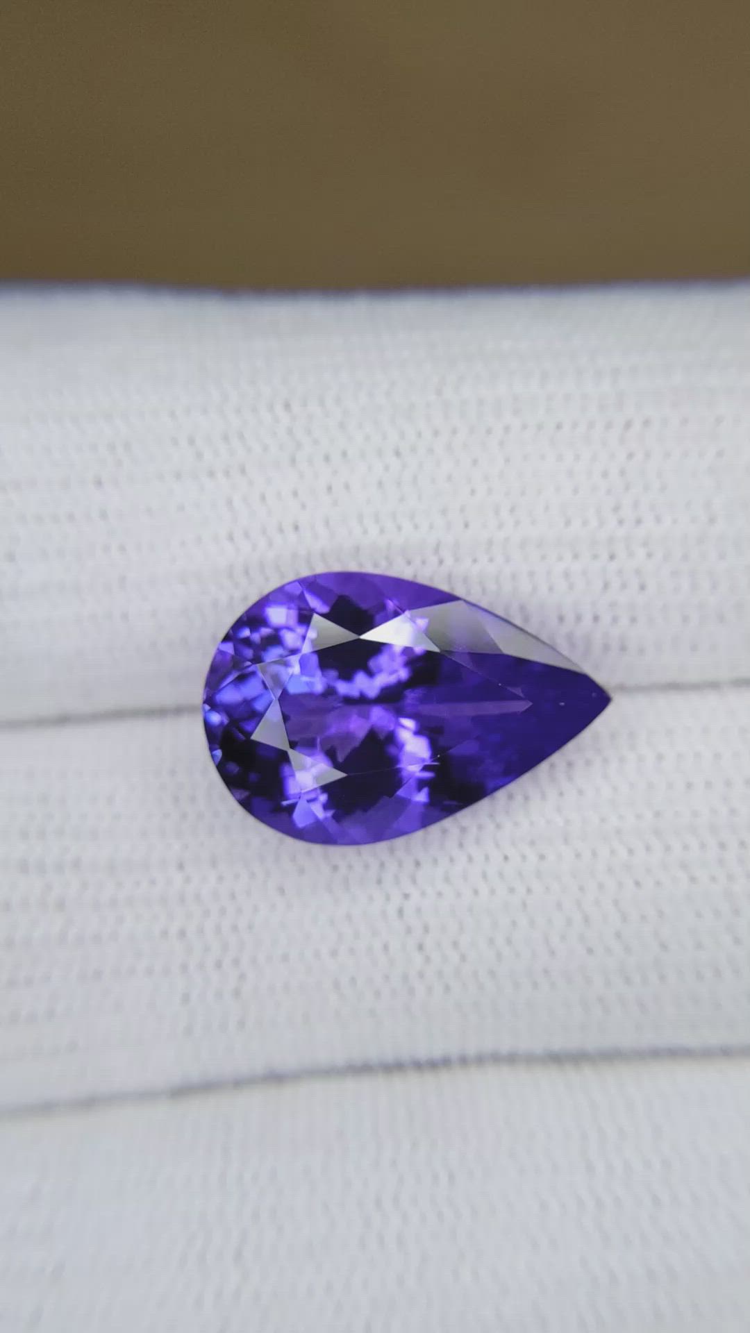 8.44 Ct. Violet Tanzanite from Tanzania Size Video