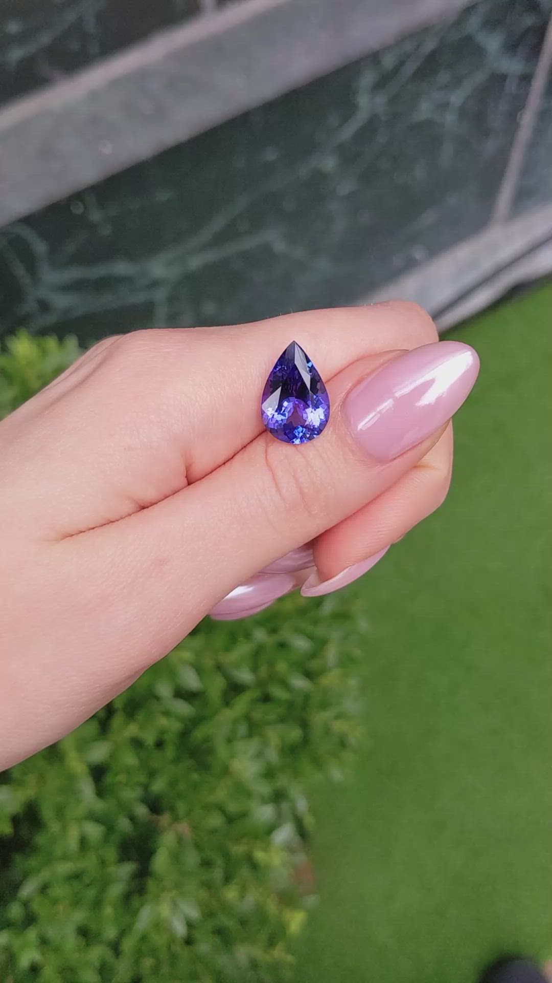 8.44 Ct. Violet Tanzanite from Tanzania Size Video