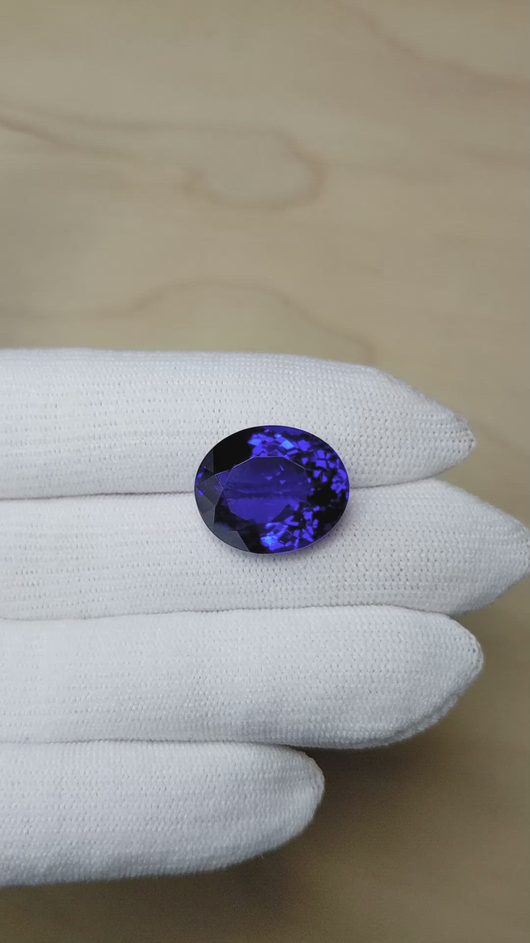 19.17 Ct. Blue Tanzanite from Tanzania Size Video