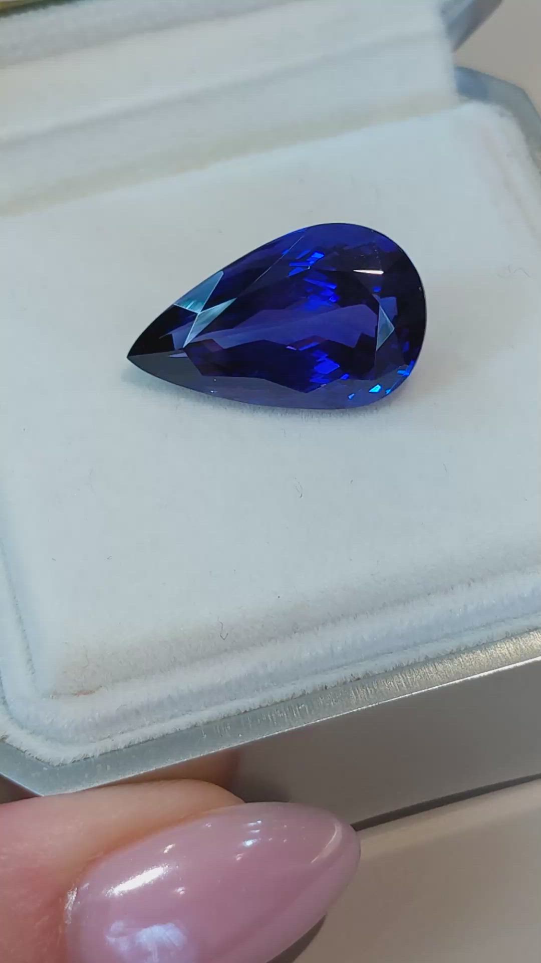 21.20 Ct. Tanzanite from Tanzania Size Video