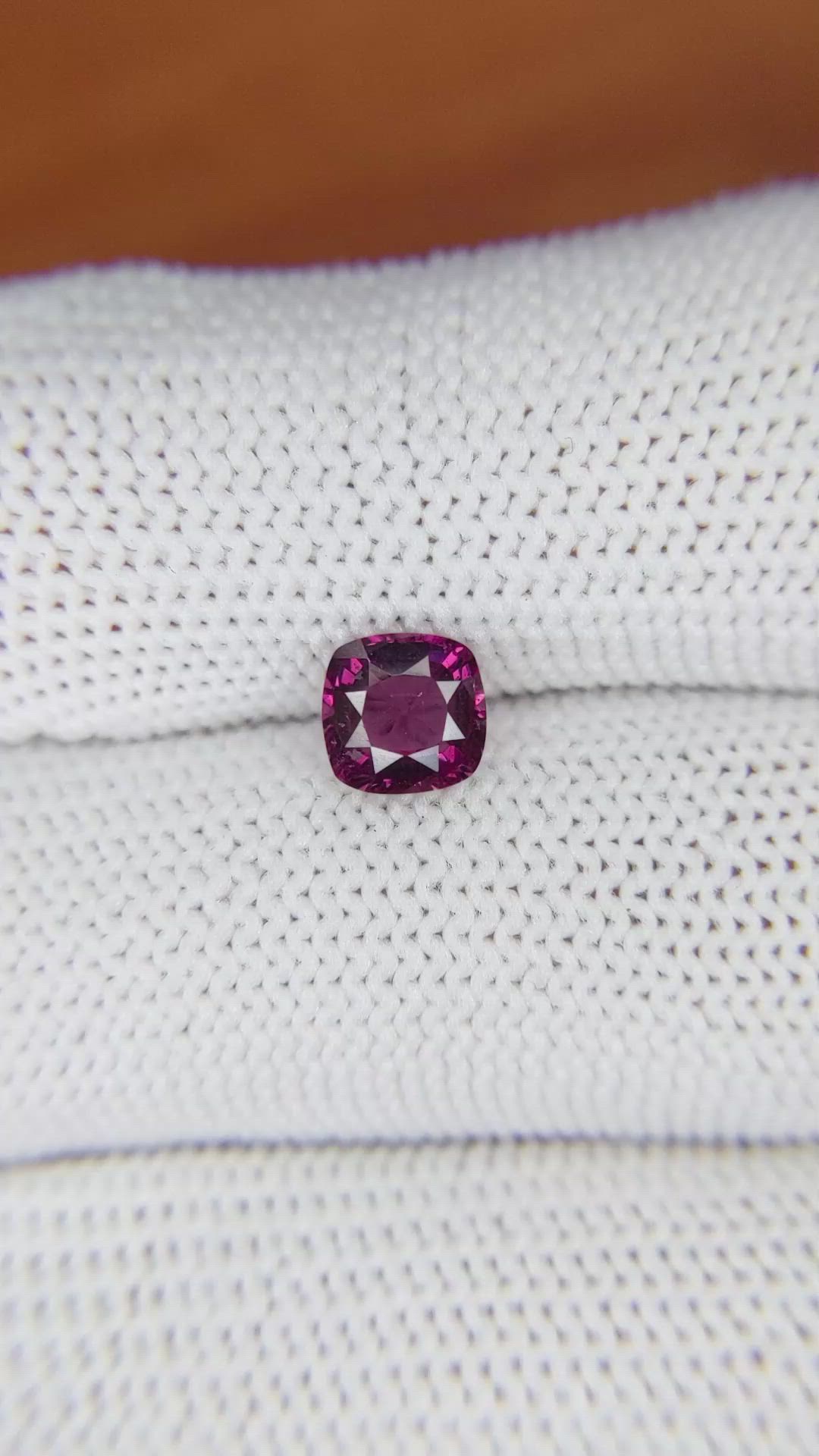 1.00 Ct. Purplish Pink Garnet from Ceylon (Sri Lanka) Size Video