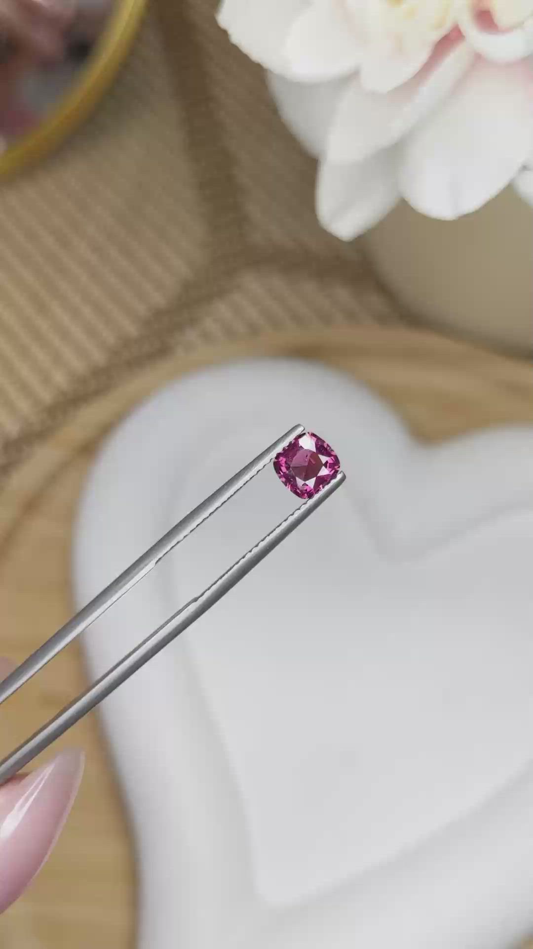 1.00 Ct. Purplish Pink Garnet from Ceylon (Sri Lanka) Size Video