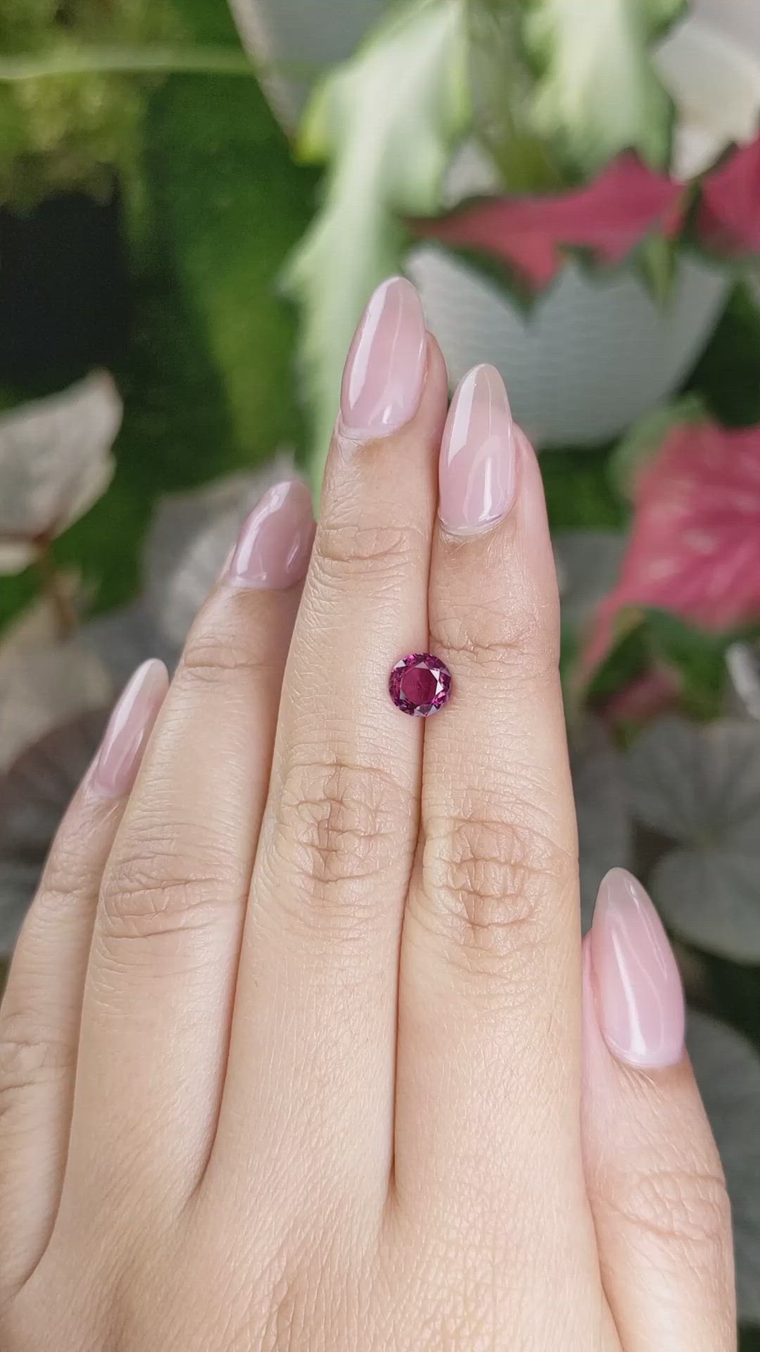 0.94 Ct. Pinkish Red Garnet from Ceylon (Sri Lanka) Size Video