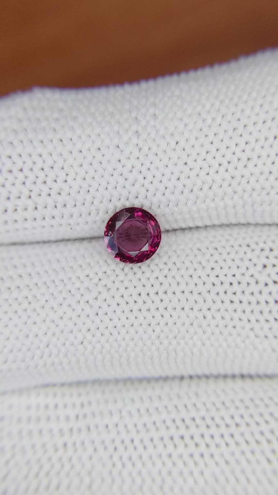 0.94 Ct. Pinkish Red Garnet from Ceylon (Sri Lanka) Size Video