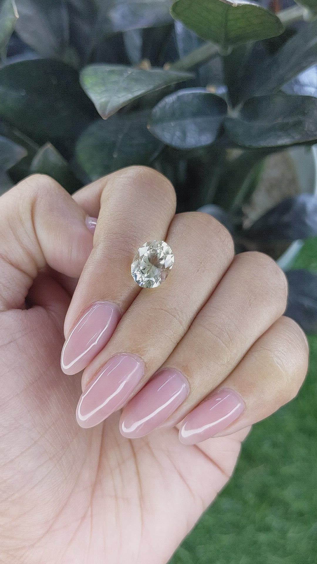 2.77 Ct. Yellow Quartz Size Video