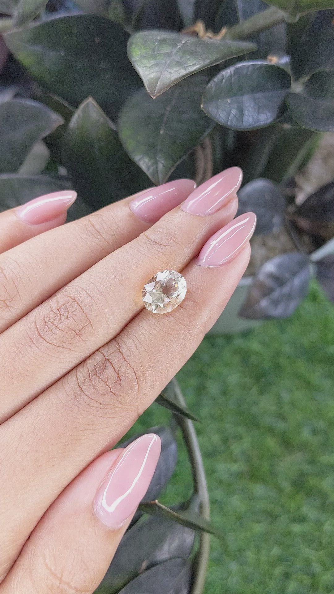 2.77 Ct. Yellow Quartz Size Video