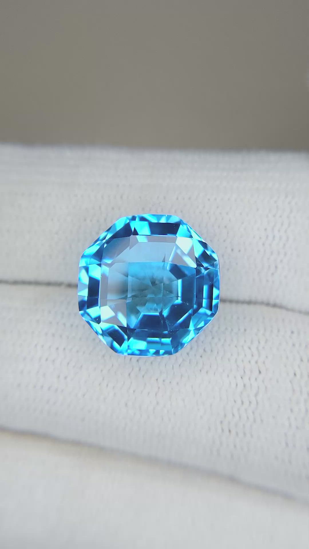 10.00 Ct. Swiss Blue Topaz from Brazil Size Video
